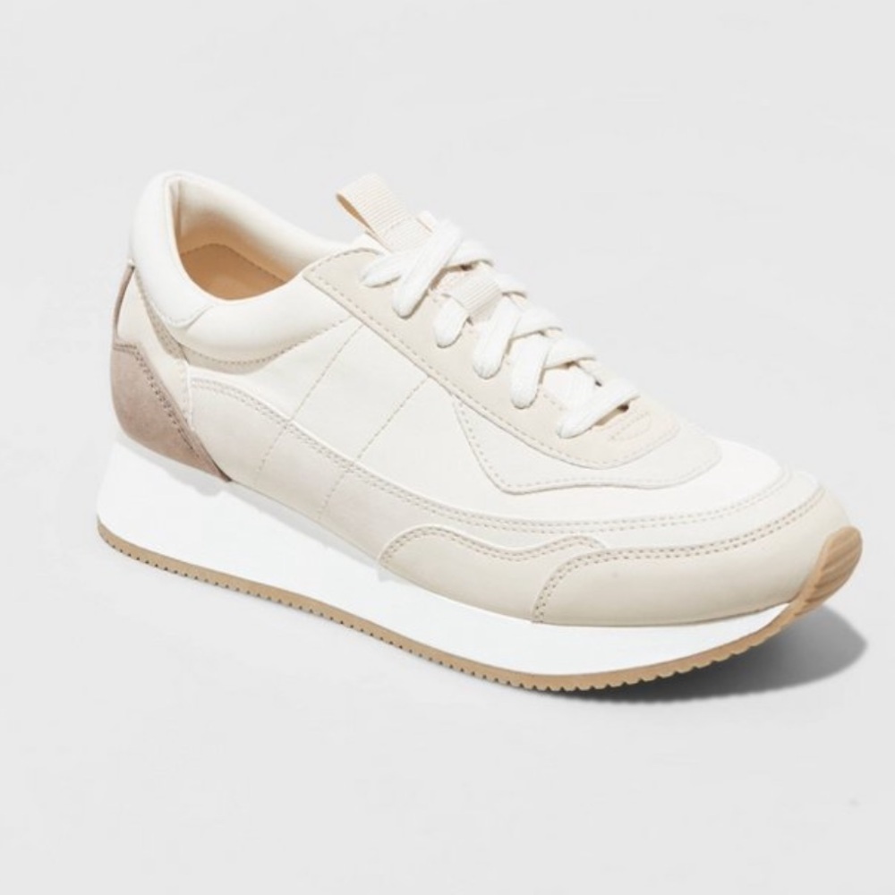 Target’s Universal Thread “Courtney” Sneakers, Size 8.5, Blush and White
